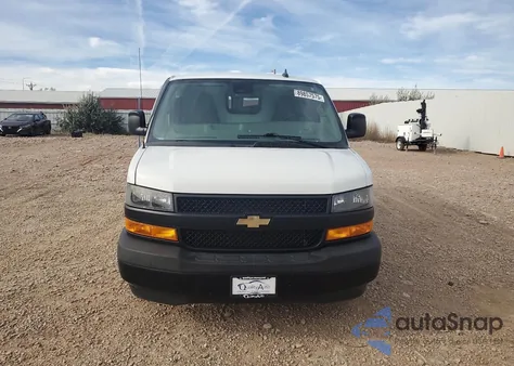 2019 Chevrolet Express G2500 from USA, damaged, VIN 1GCWGAFP7K1370813